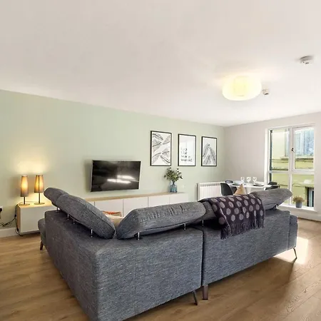 The Town Place, Clifden Boutique Apartment Hébergement de vacances *