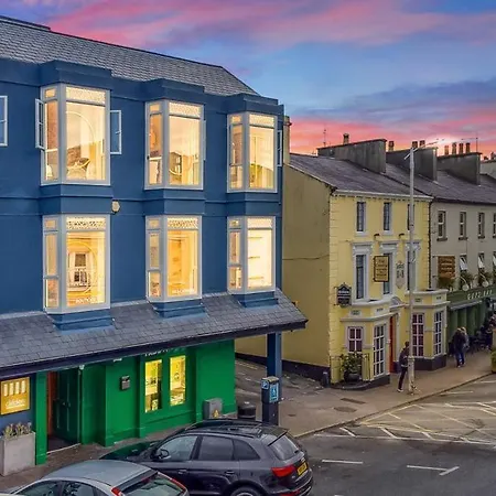 The Town Place, Clifden Boutique Apartment *